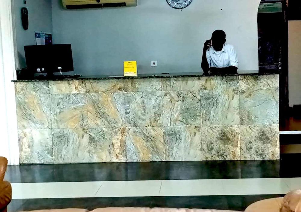 lloyds beach resort and hotel