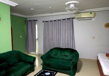 lloyds beach resort and hotel