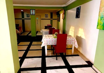 lloyds beach resort and hotel