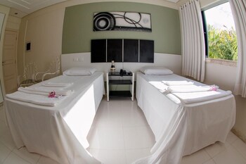 eunapolis plaza hotel