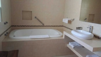 hotel chapala country