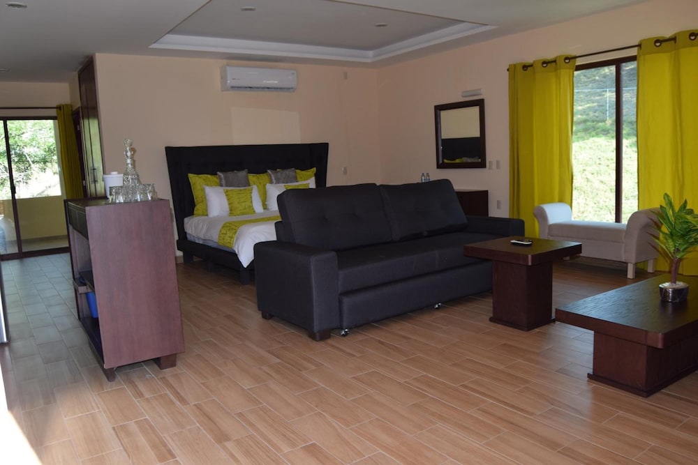 hotel chapala country