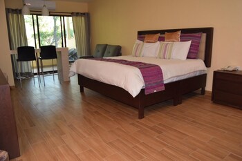 hotel chapala country