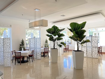 avalon hotel