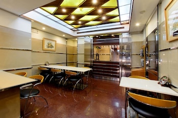 kao yuan hotel zhong zheng
