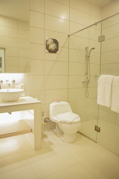 the hill hotel and resort sibolangit powered by archipelago