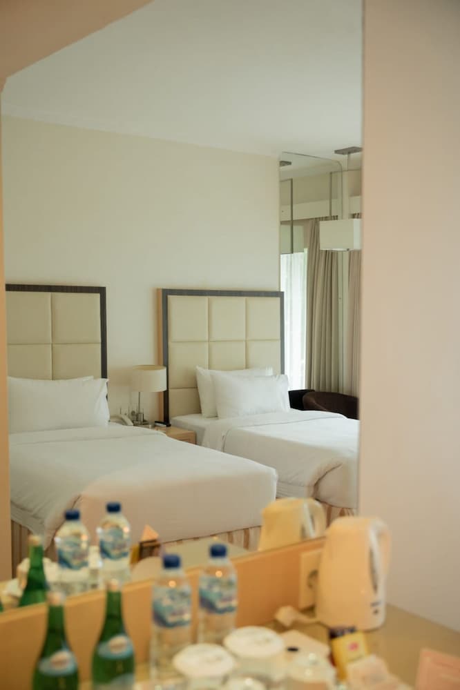 the hill hotel and resort sibolangit powered by archipelago