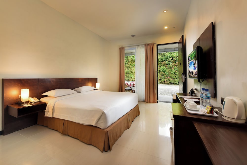 the hill hotel and resort sibolangit powered by archipelago