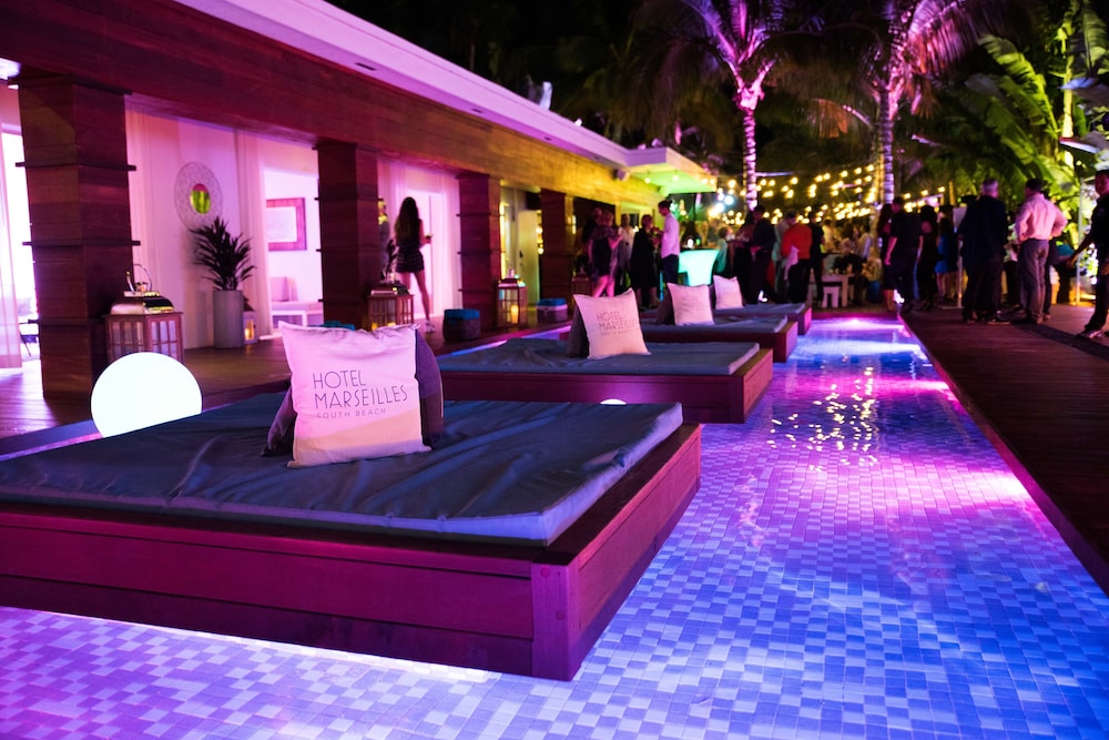 marseilles beachfront hotel