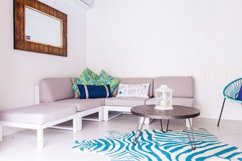 marseilles beachfront hotel