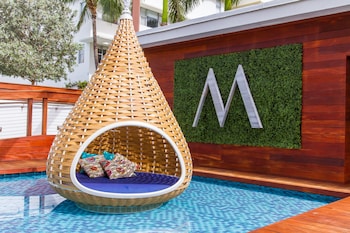 marseilles beachfront hotel