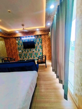 Hotel Royal King,,3 star
