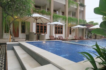 pondok anyar hotel