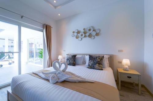 new private pool villa with 3br mv77