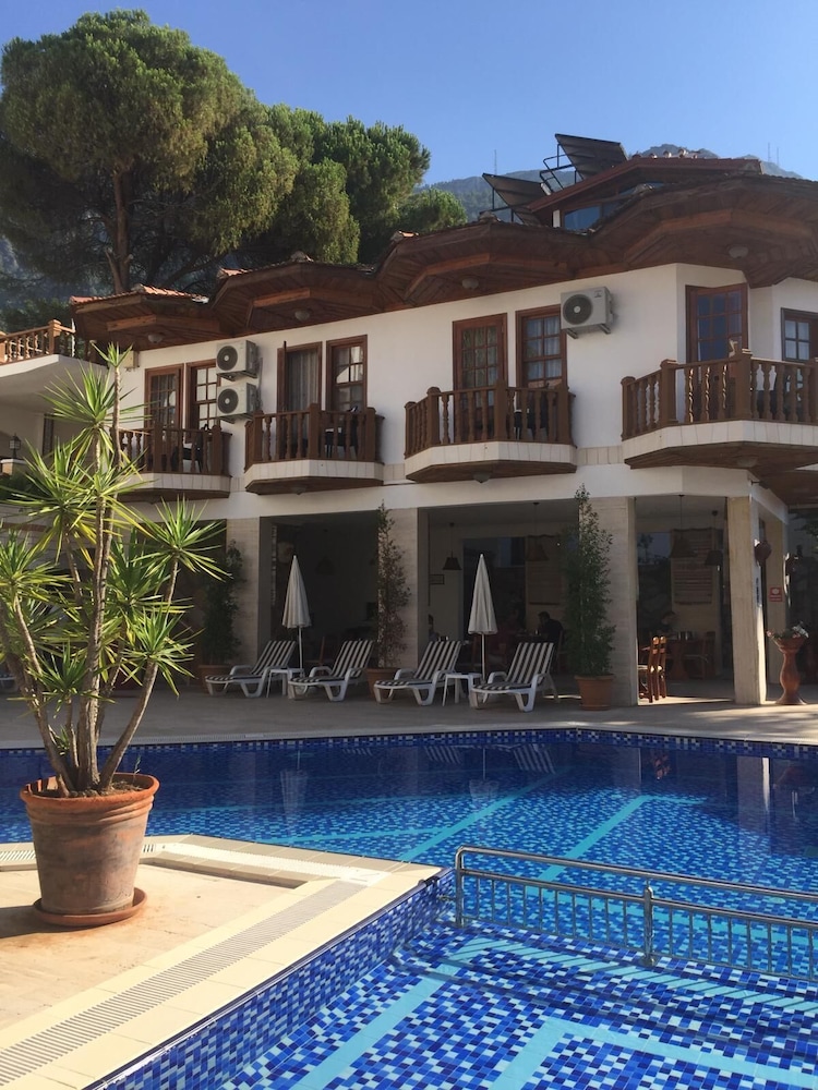 ates otel