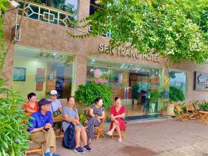 sen trang hotel
