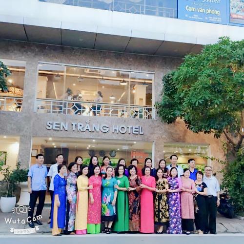 sen trang hotel