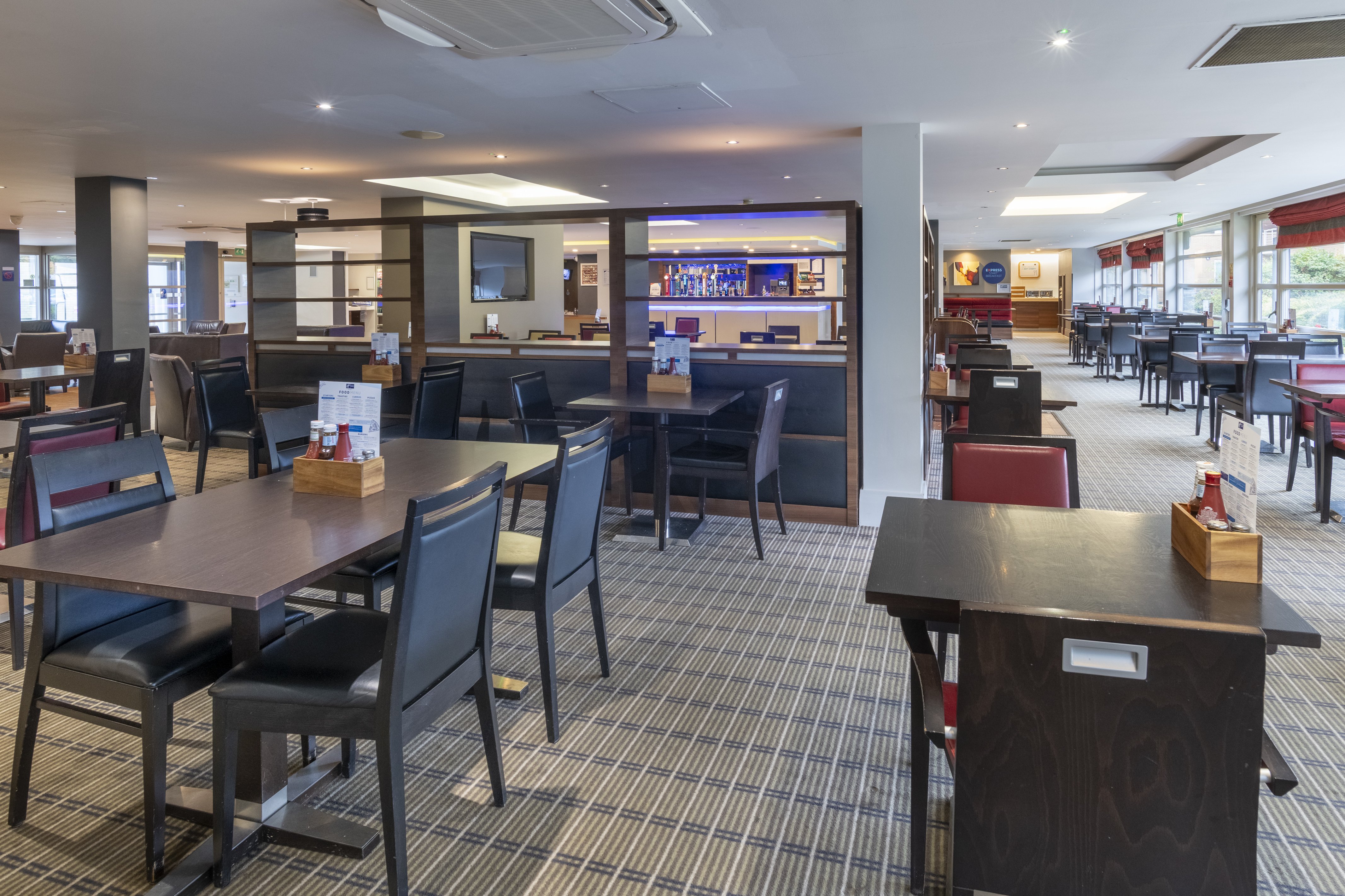 holiday inn express milton keynes by ihg