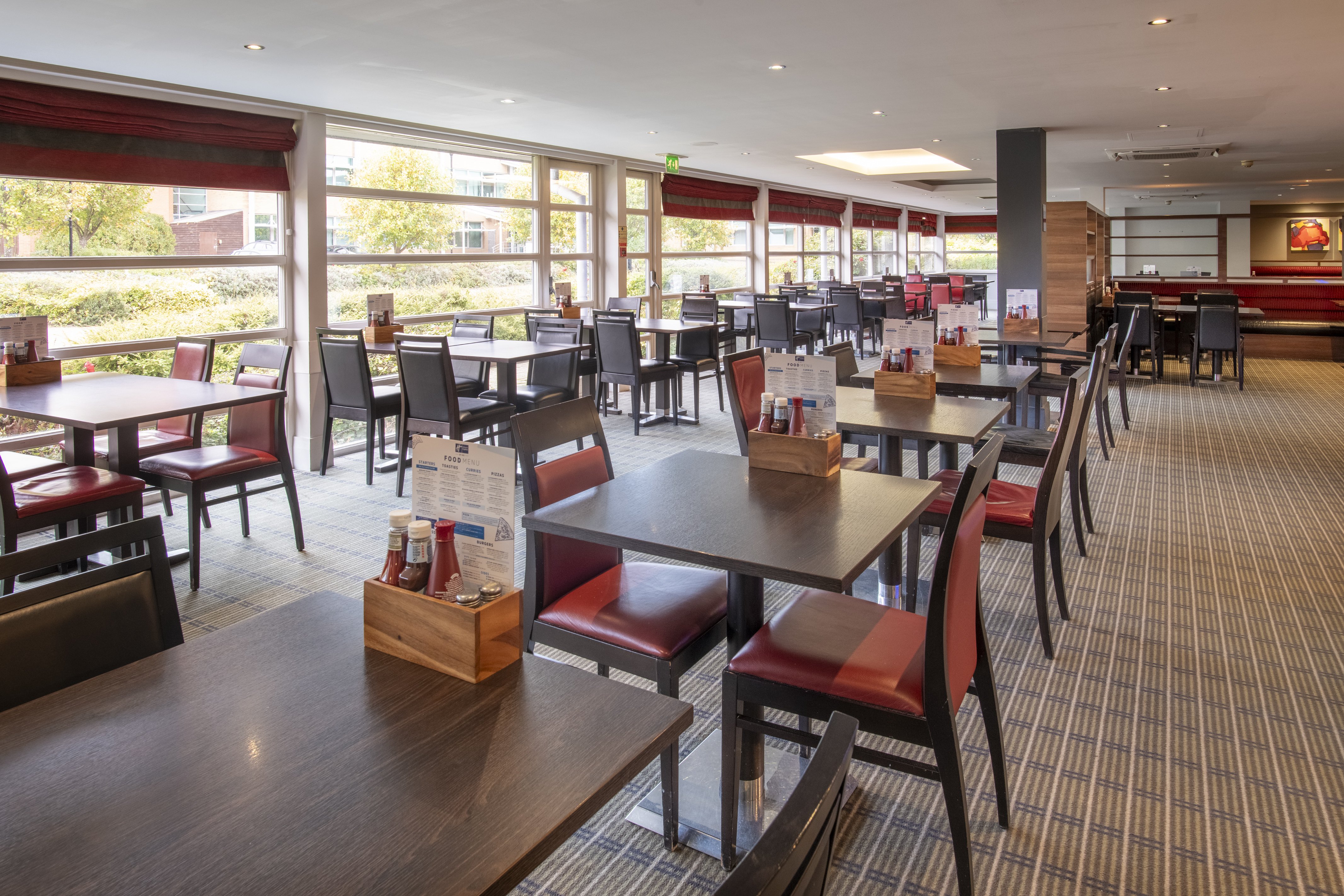holiday inn express milton keynes by ihg