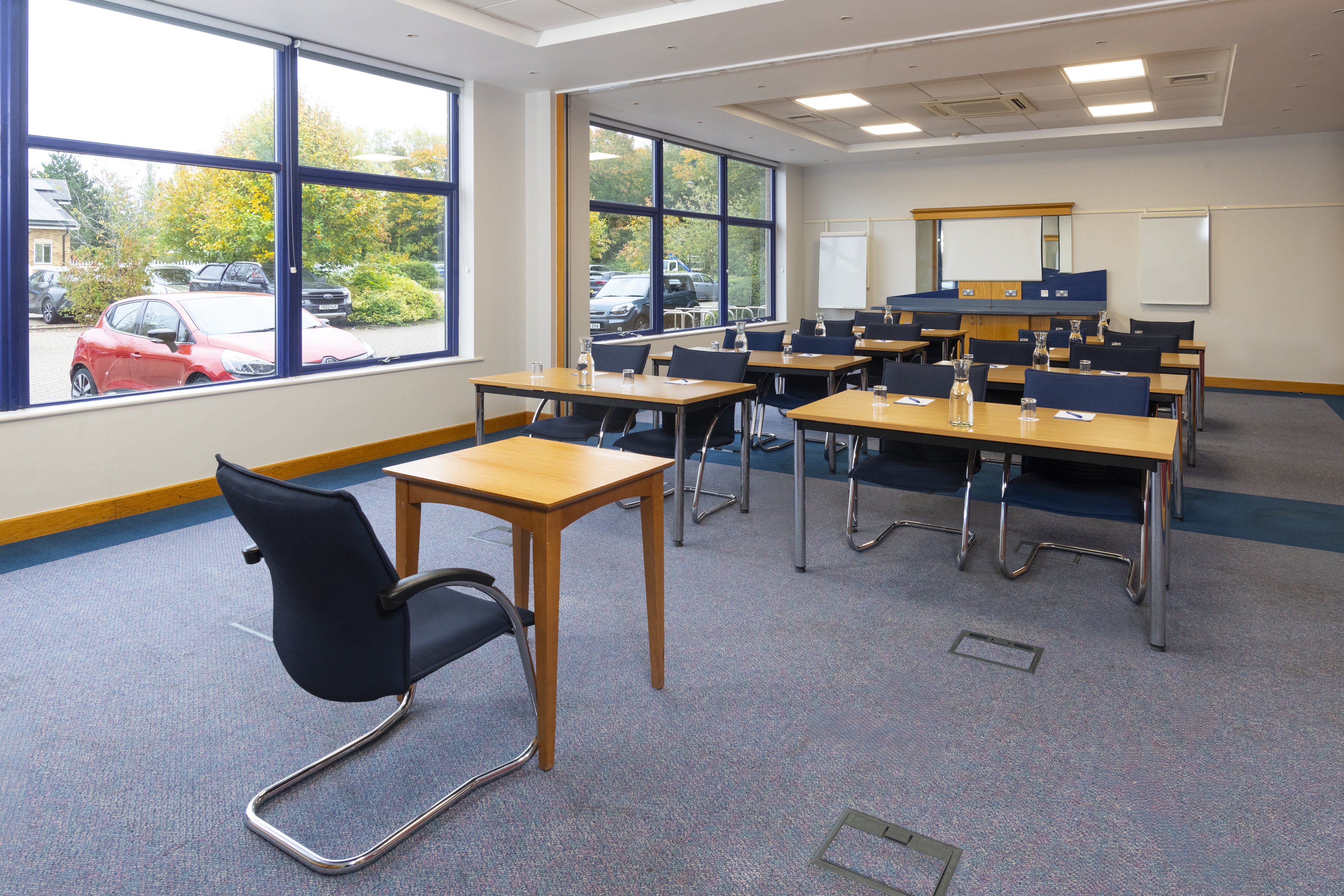 holiday inn express milton keynes by ihg