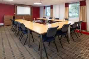holiday inn express milton keynes by ihg