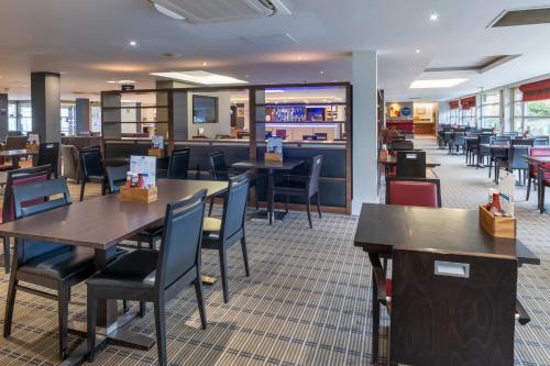 holiday inn express milton keynes by ihg