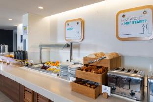 holiday inn express milton keynes by ihg