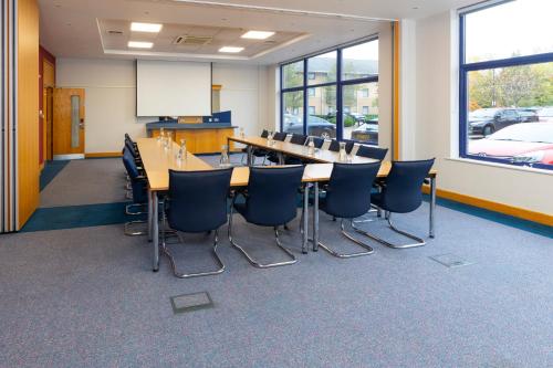holiday inn express milton keynes by ihg