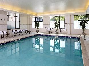 courtyard by marriott milwaukee downtown