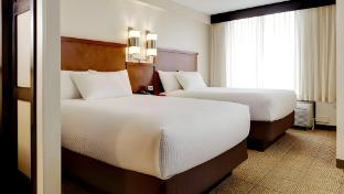 hyatt place milwaukee airport