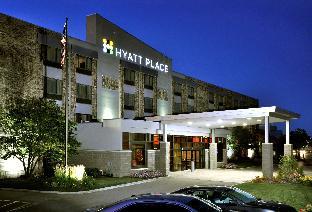 hyatt place milwaukee airport