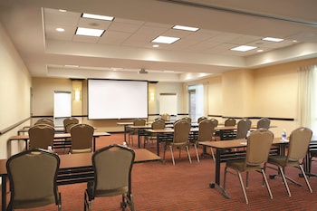 hyatt place milwaukee airport