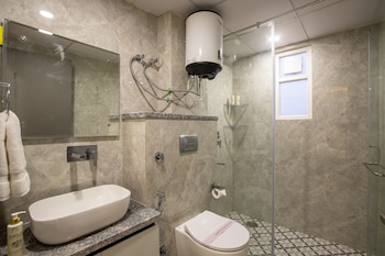 bedchambers apart hotel sec 39
