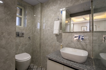 bedchambers apart hotel sec 39