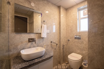 bedchambers apart hotel sec 39