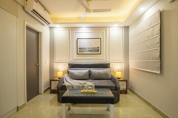 bedchambers apart hotel sec 39