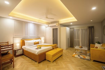 bedchambers apart hotel sec 39