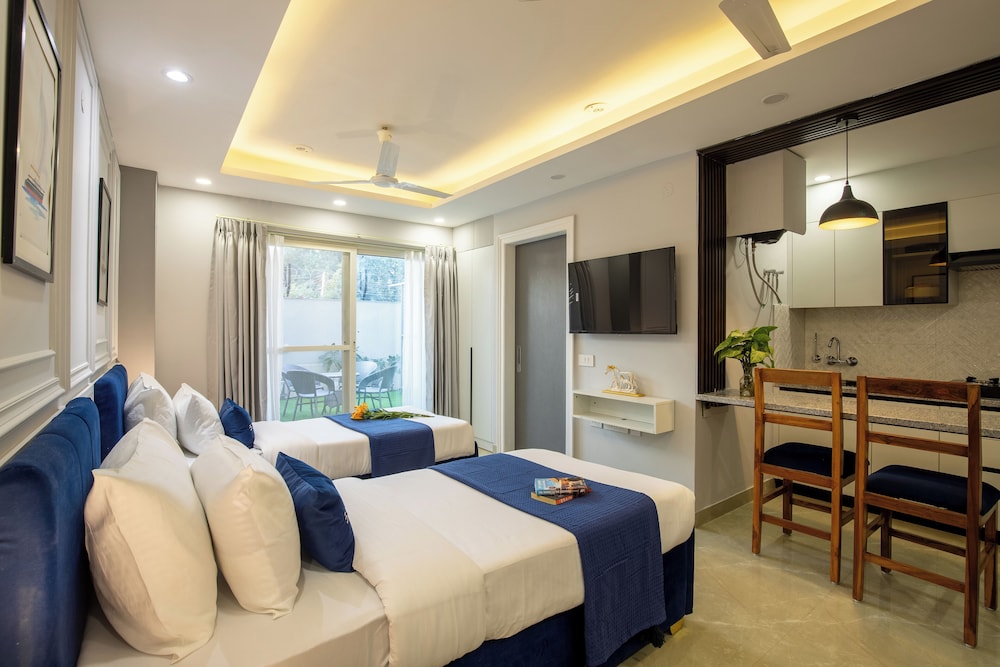 bedchambers apart hotel sec 39