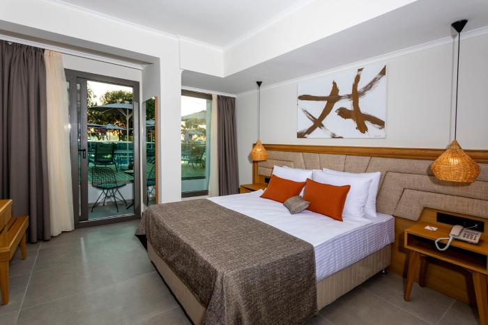 yalipark beach hotel
