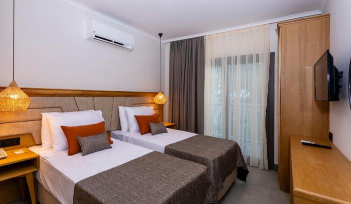 yalipark beach hotel