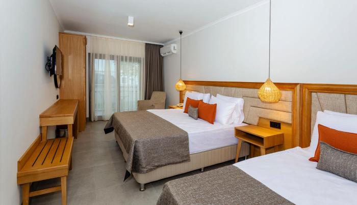 yalipark beach hotel