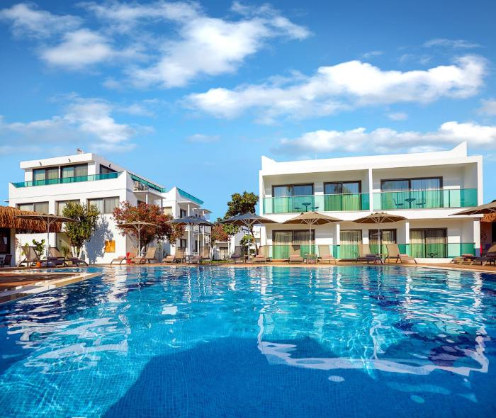 yalipark beach hotel