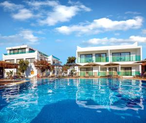 yalipark beach hotel