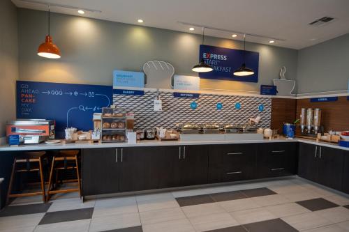 holiday inn mobile dwtn hist district by ihg