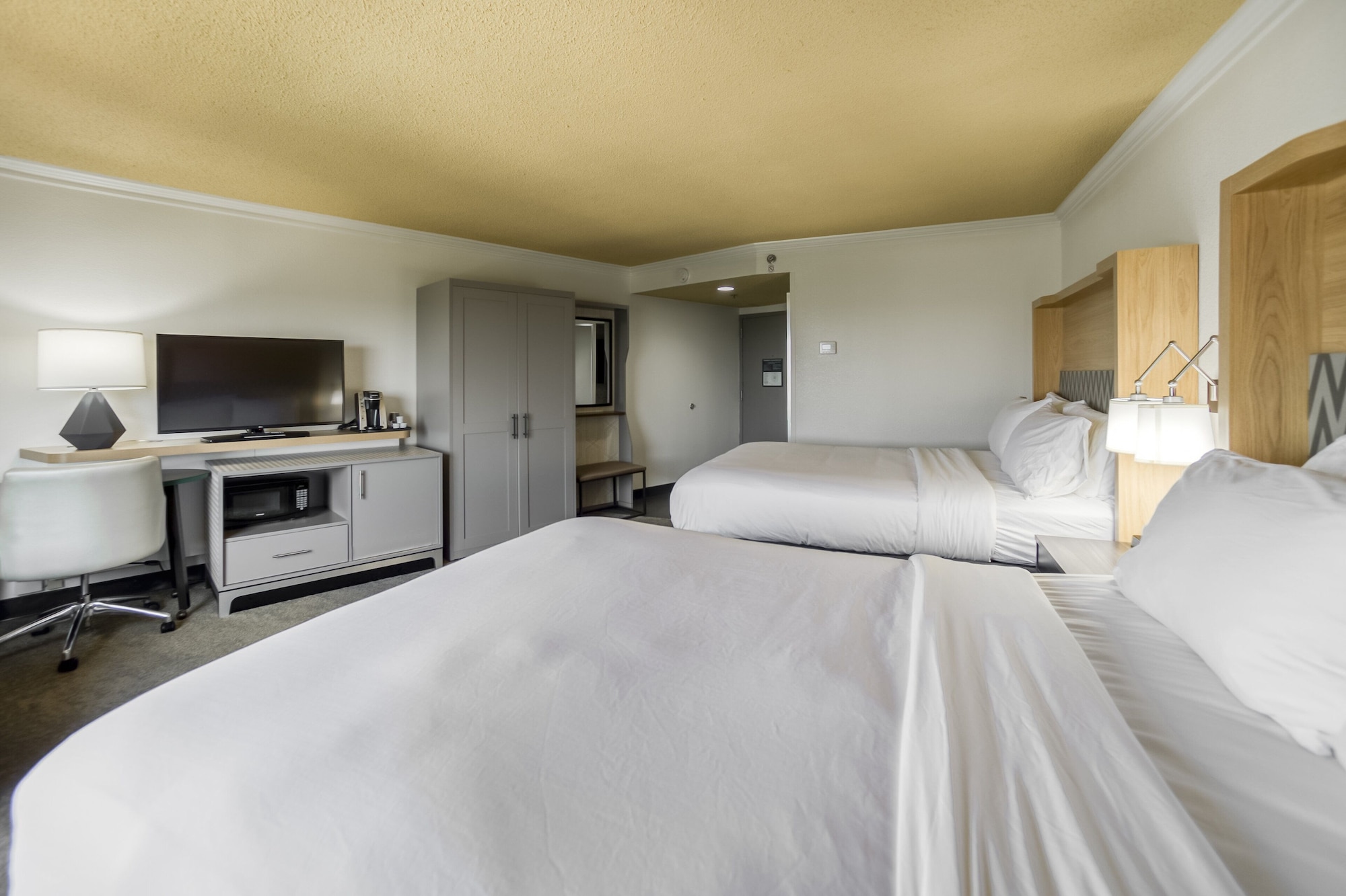 holiday inn mobile dwtn hist district by ihg