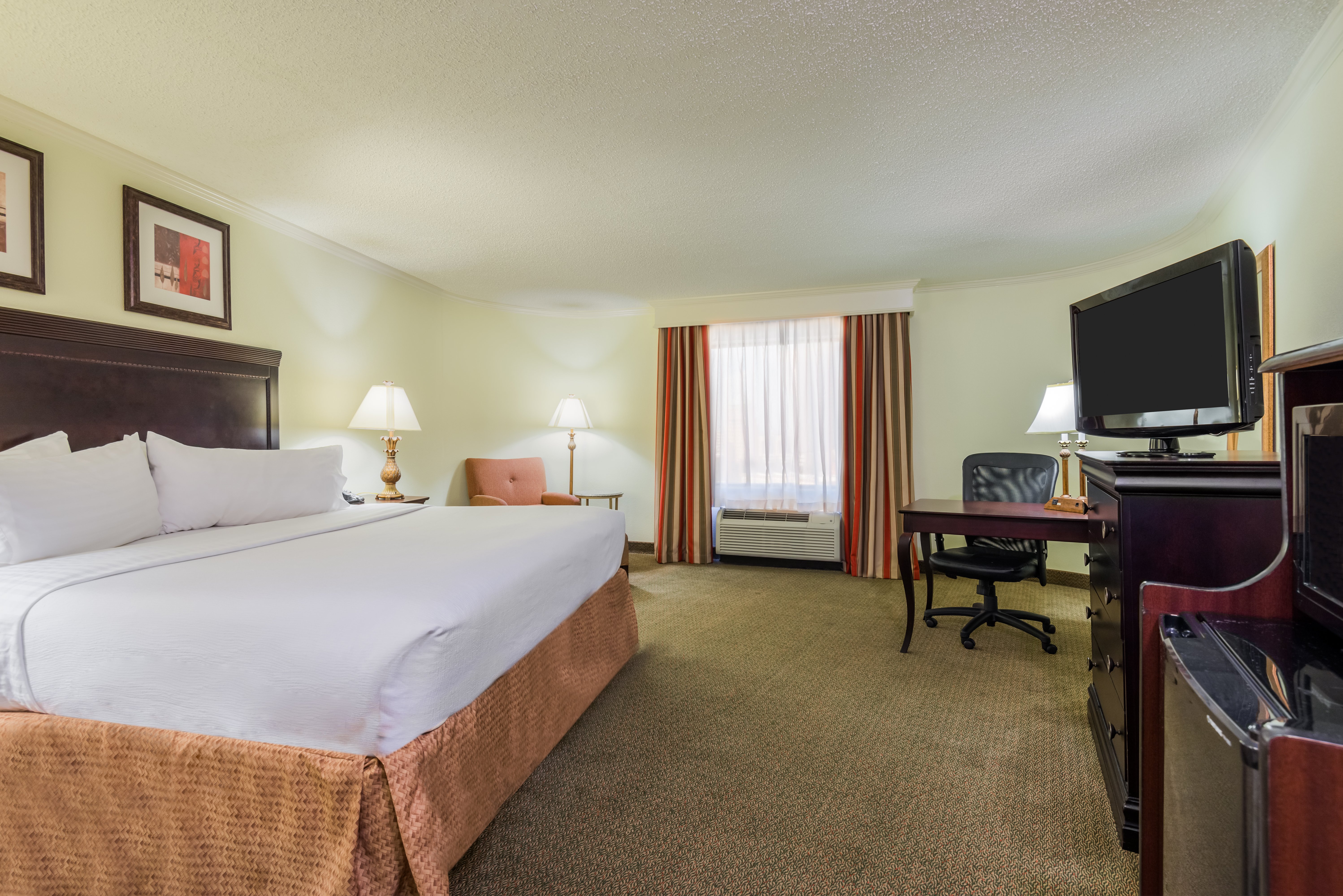 holiday inn mobile dwtn hist district by ihg