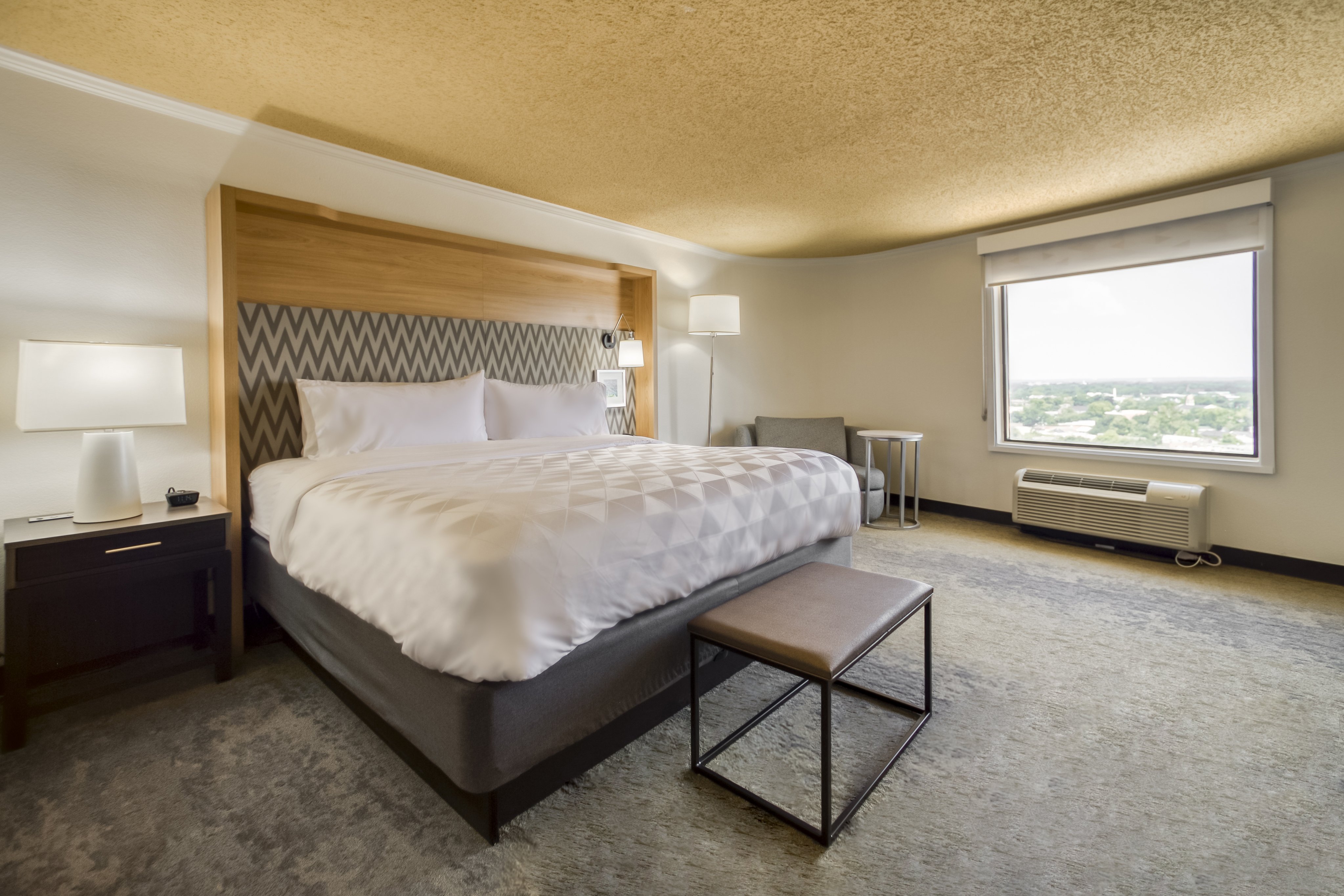 holiday inn mobile dwtn hist district by ihg