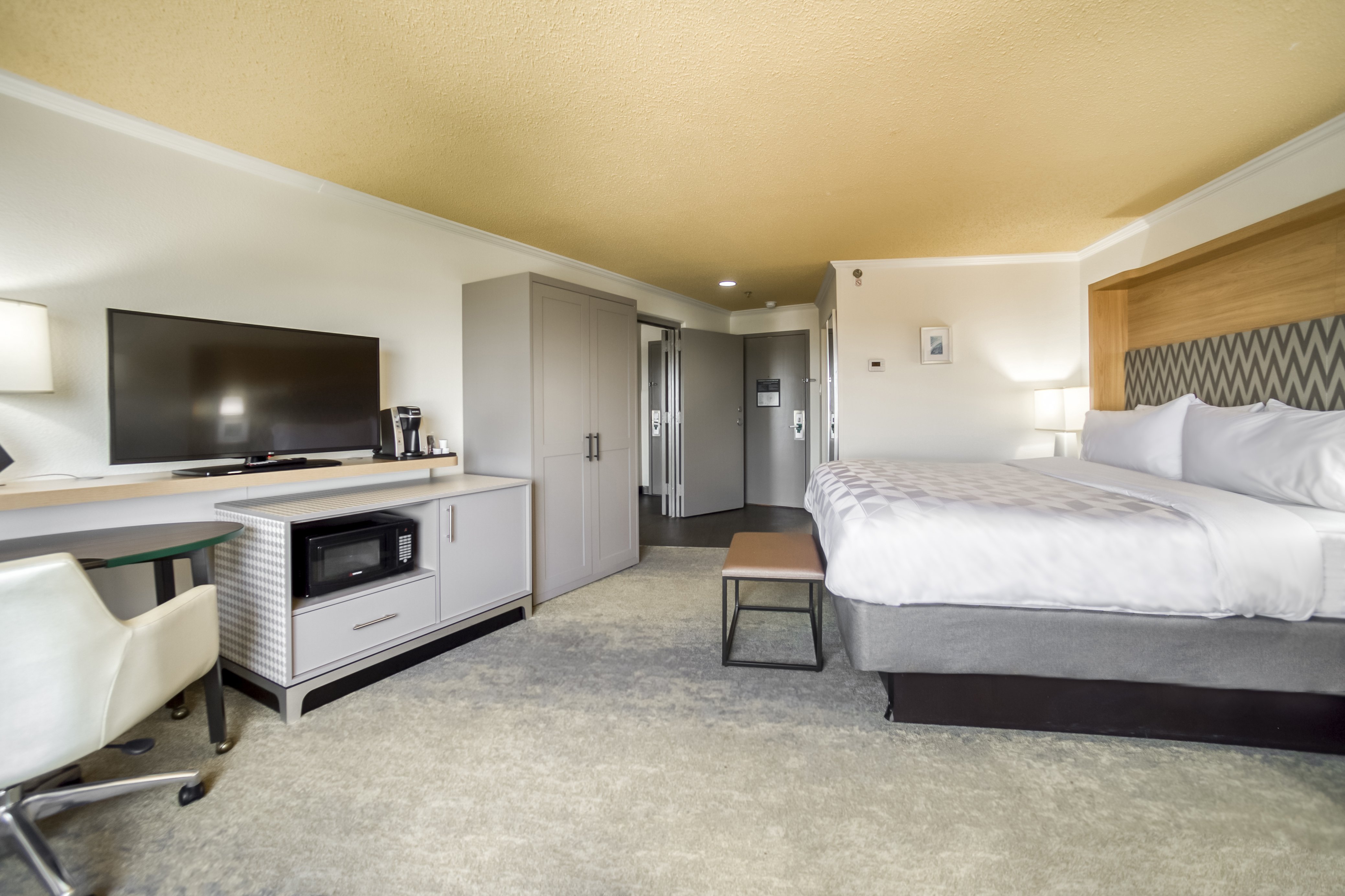 holiday inn mobile dwtn hist district by ihg
