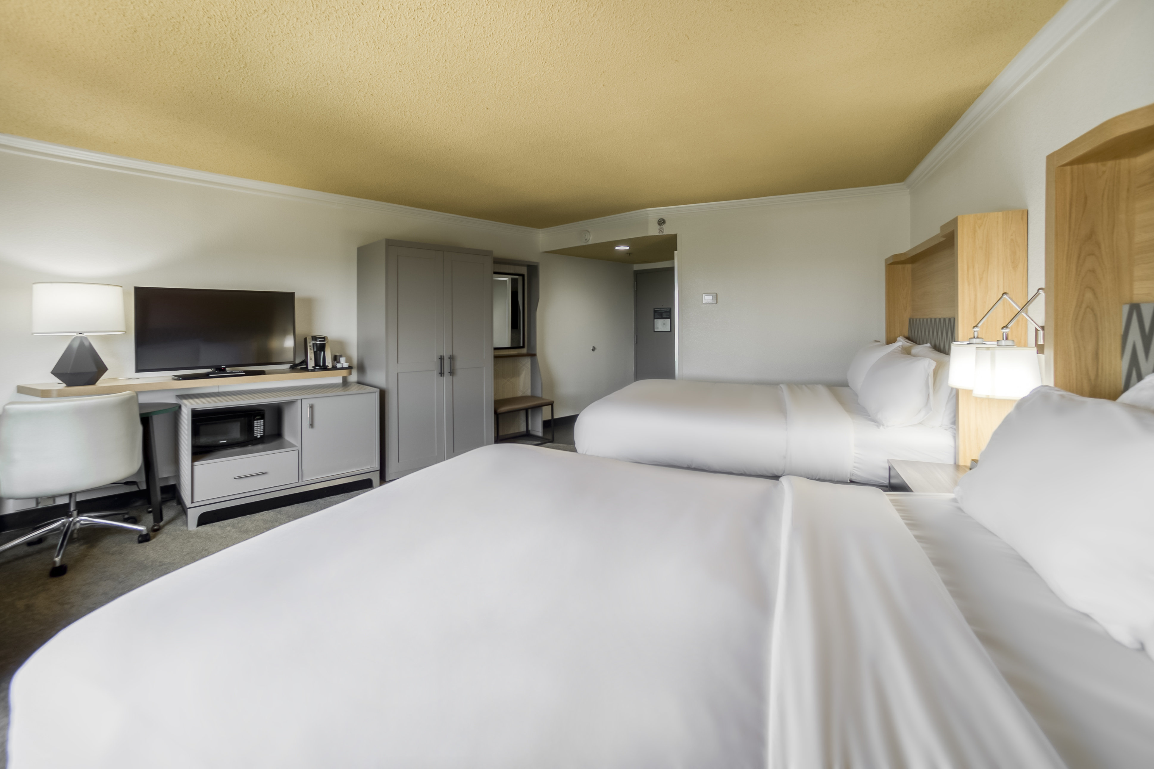 holiday inn mobile dwtn hist district by ihg