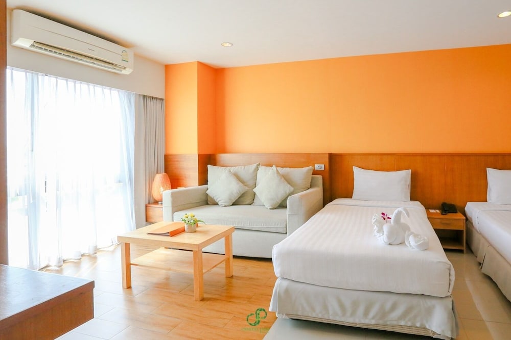 crystal jade hotel